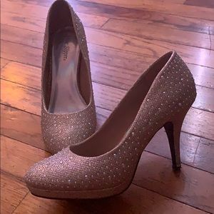 Gold prom heels